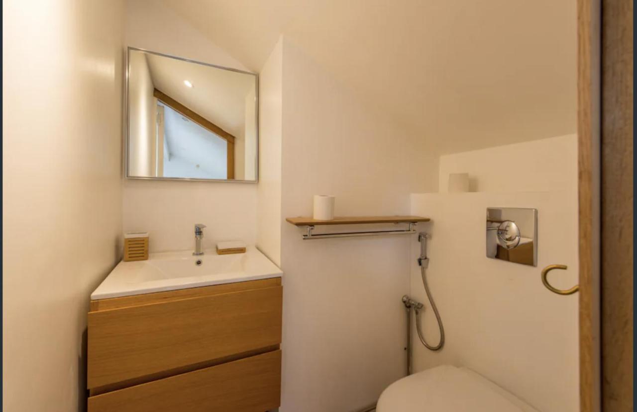 Petit appartement lumineux et atypique à Paris 14. Exterior foto