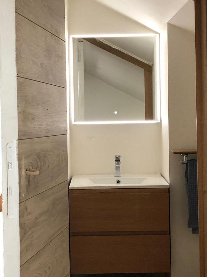 Petit appartement lumineux et atypique à Paris 14. Exterior foto